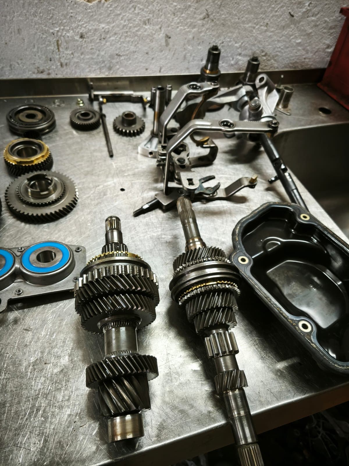 Detail rozložených dílů